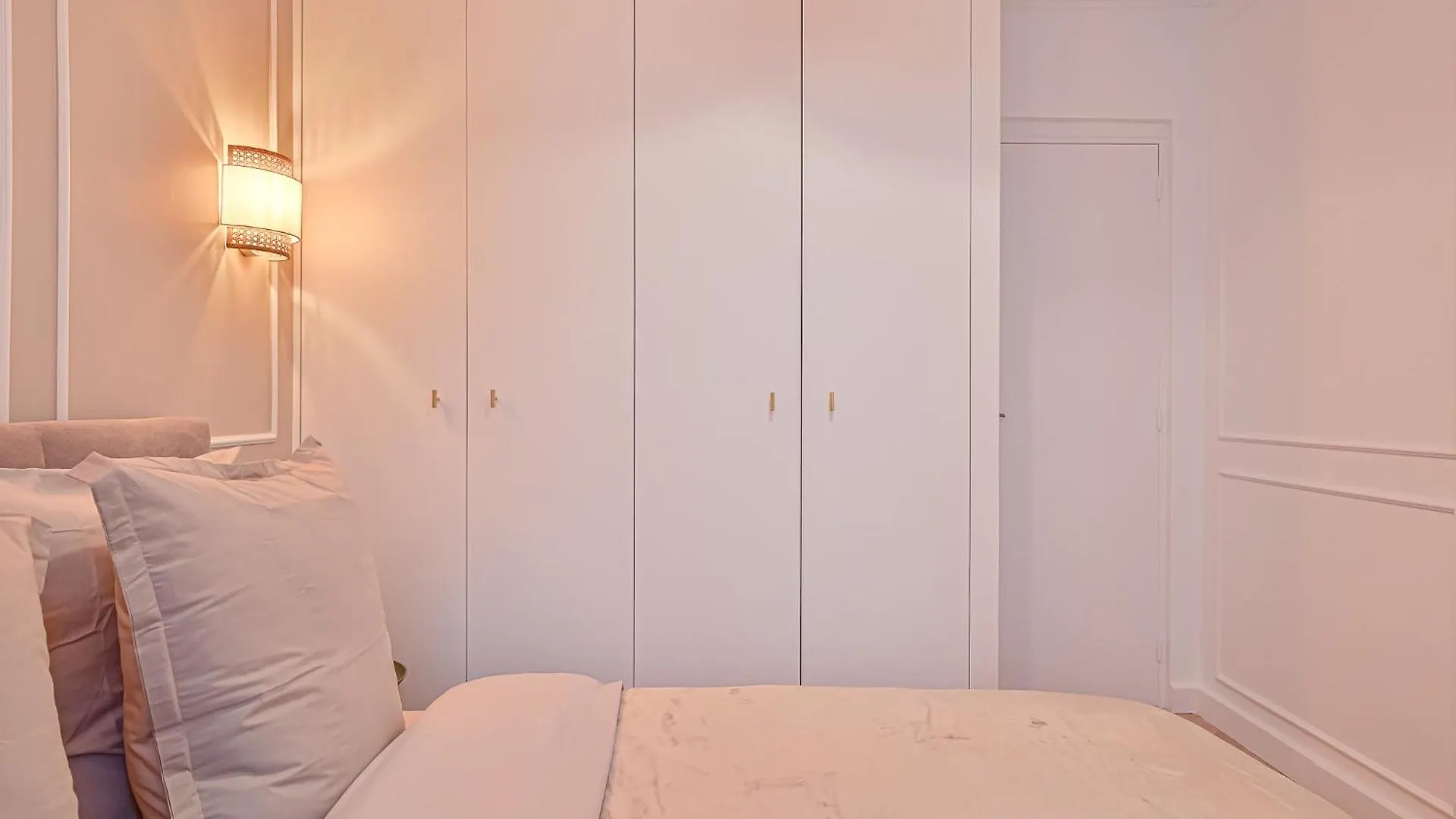 Eiffel- Perfect Location Appartamento *